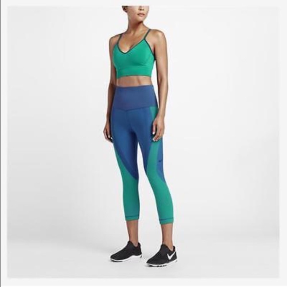 NEW Nike Dri-Fit Capris